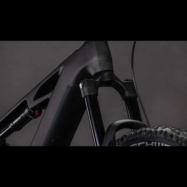 CUBE Stereo Hybrid ONE44 HPC Race 800 sähköpyörä